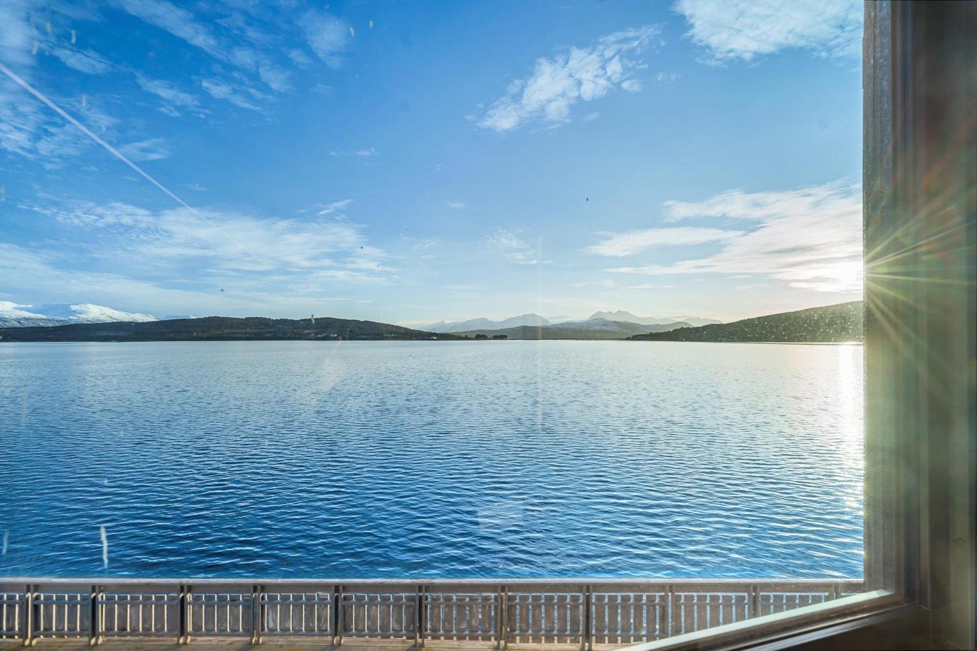 Steam Pier Apartment Kvaloya