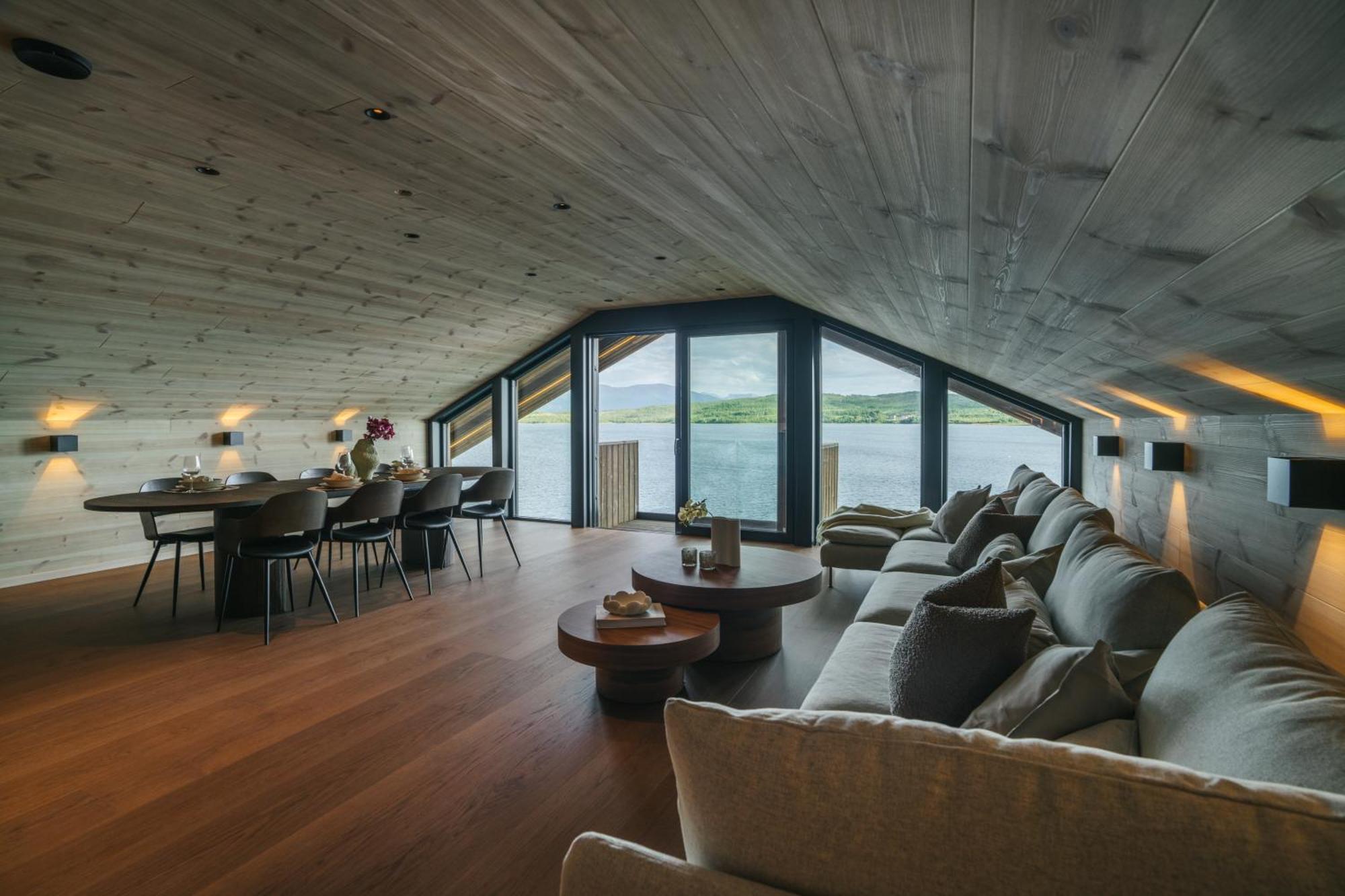 Apartment Steam Pier *