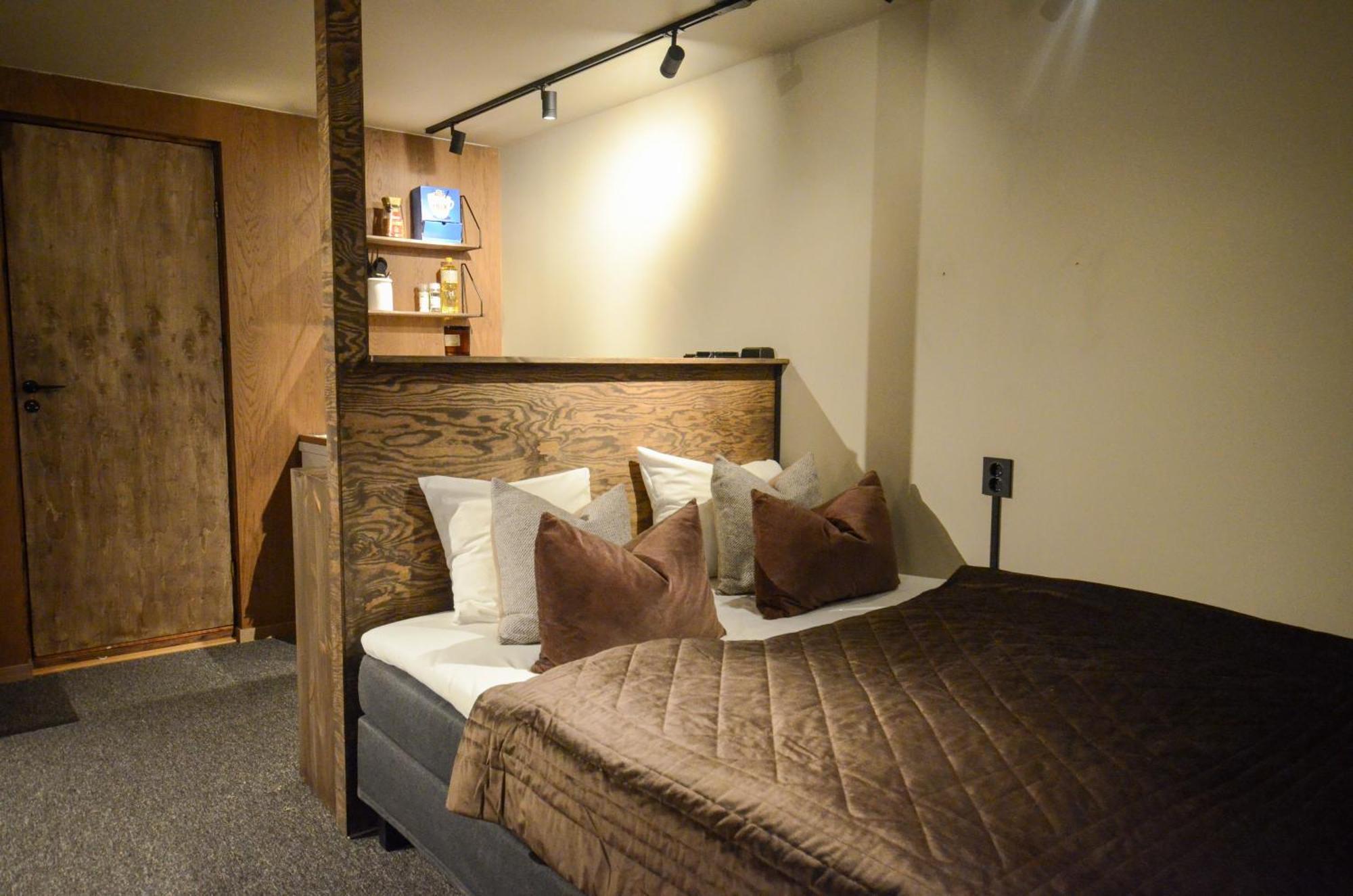 Apartment Steam Pier